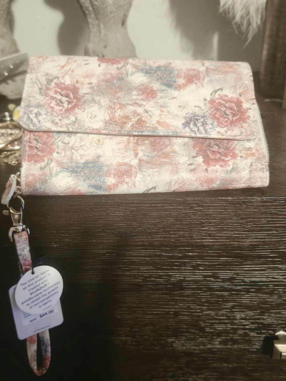 Mundi RFID Floral Clutch Wallet Wristlet NWT Silvadur Organizer Recycled Materia